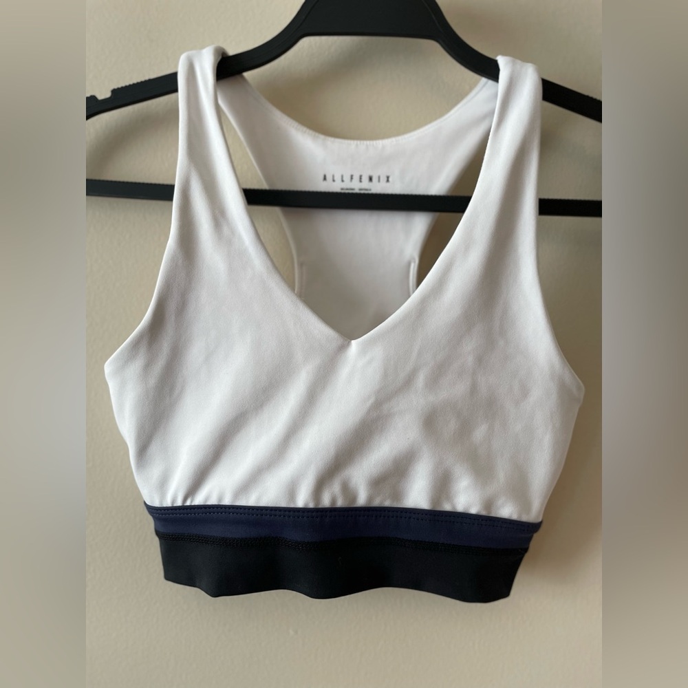 ALL FENIX Mia Stripe Sports Bra in White/Navy V-Neckline Racerback Size XS - Picture 4 of 7